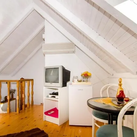 Lavanda & Ruzmarin - Double With Private Bathroom